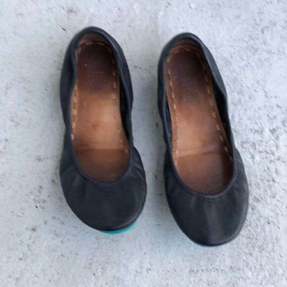 tieks flats  - Picture 1 of 7